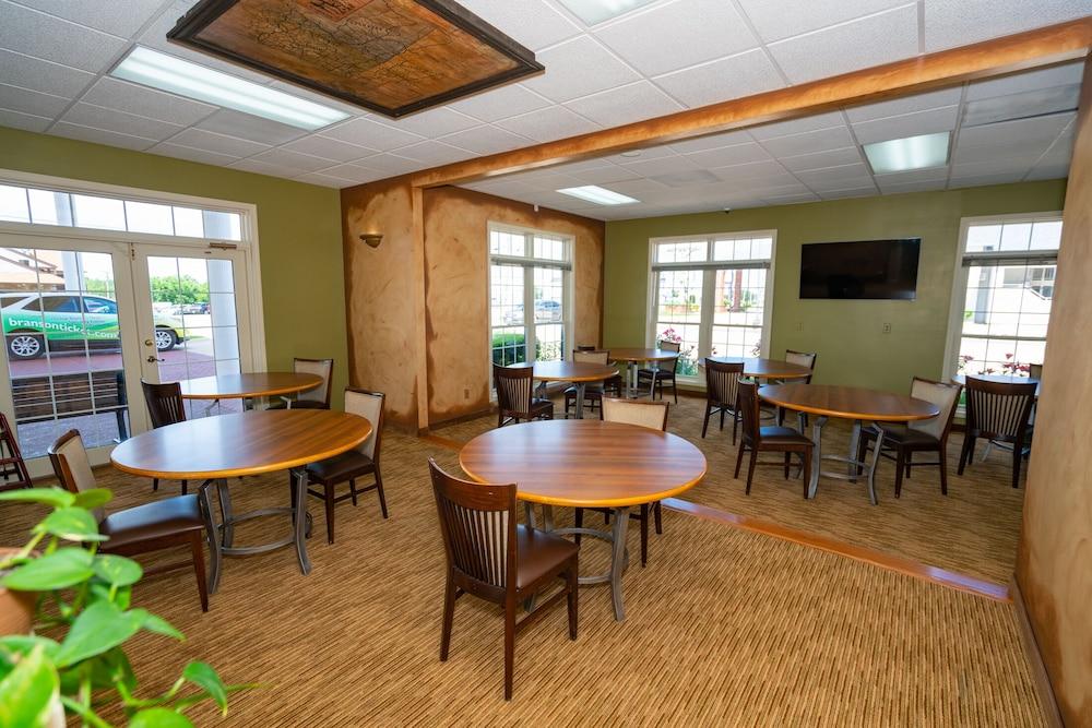Angel Inn Near Imax, A Travelodge By Wyndham Branson Exteriér fotografie