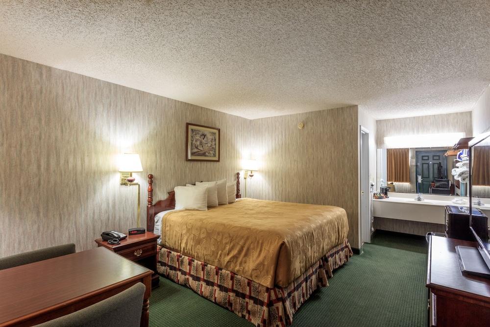 Angel Inn Near Imax, A Travelodge By Wyndham Branson Exteriér fotografie