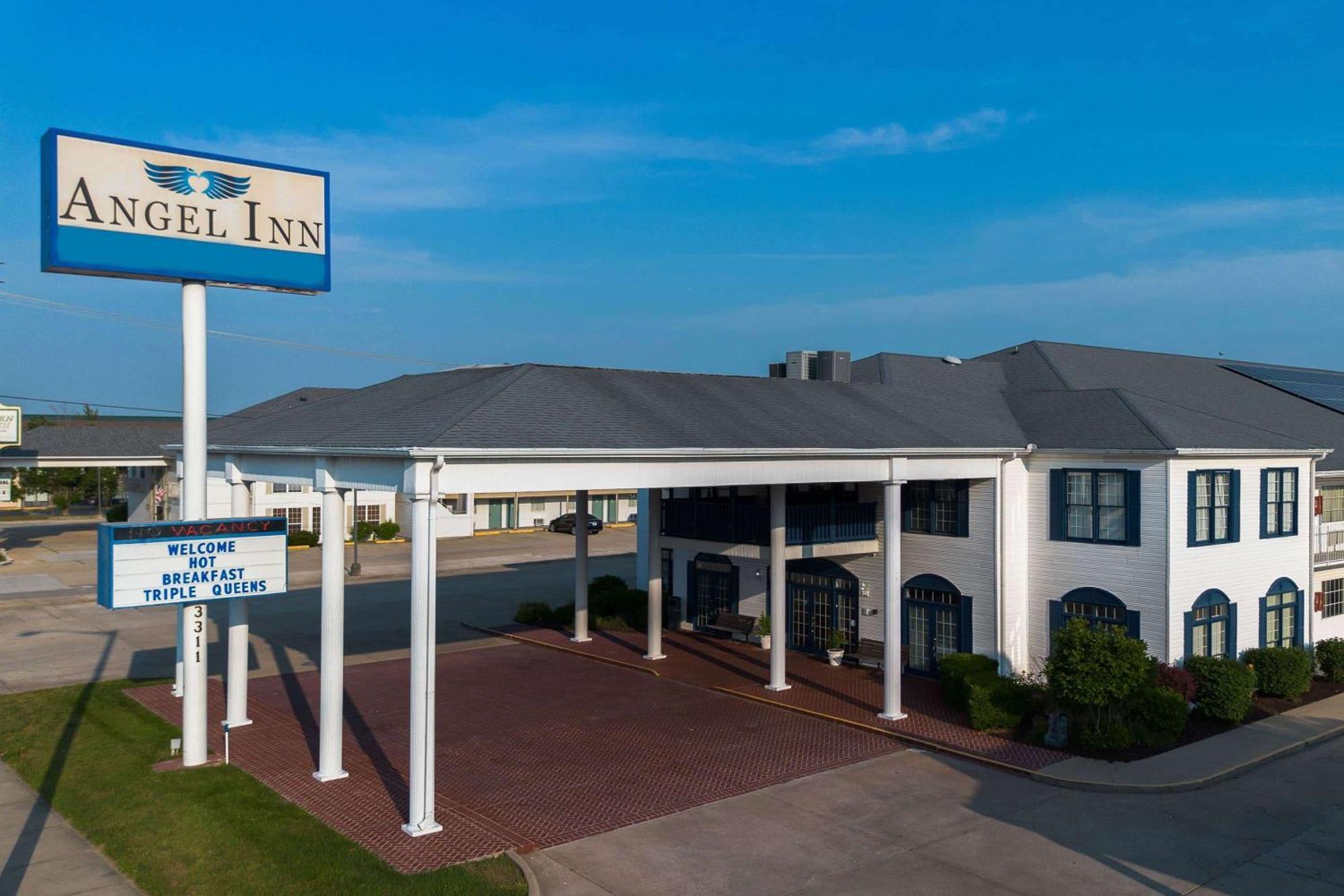 Angel Inn Near Imax, A Travelodge By Wyndham Branson Exteriér fotografie