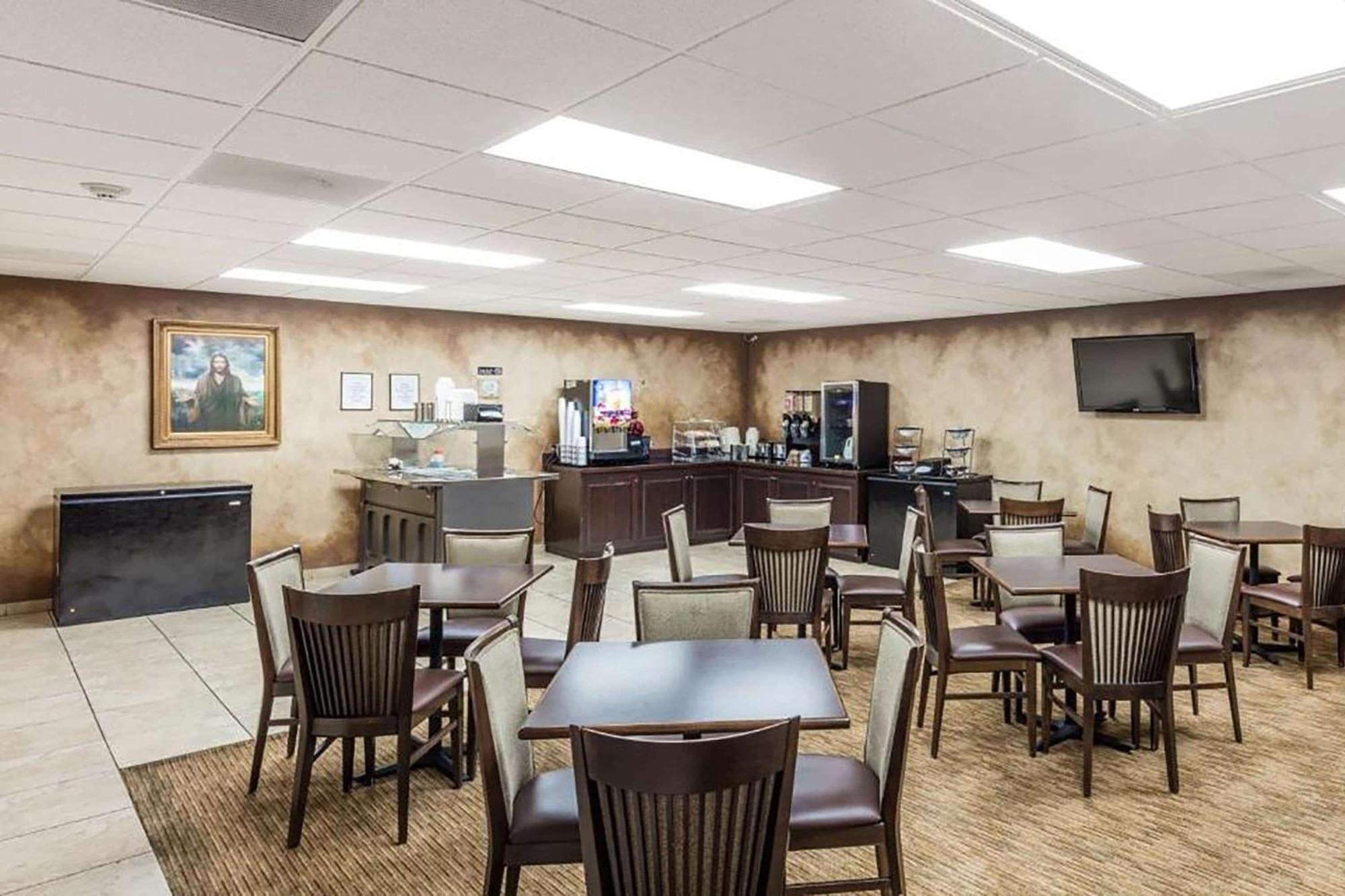 Angel Inn Near Imax, A Travelodge By Wyndham Branson Exteriér fotografie